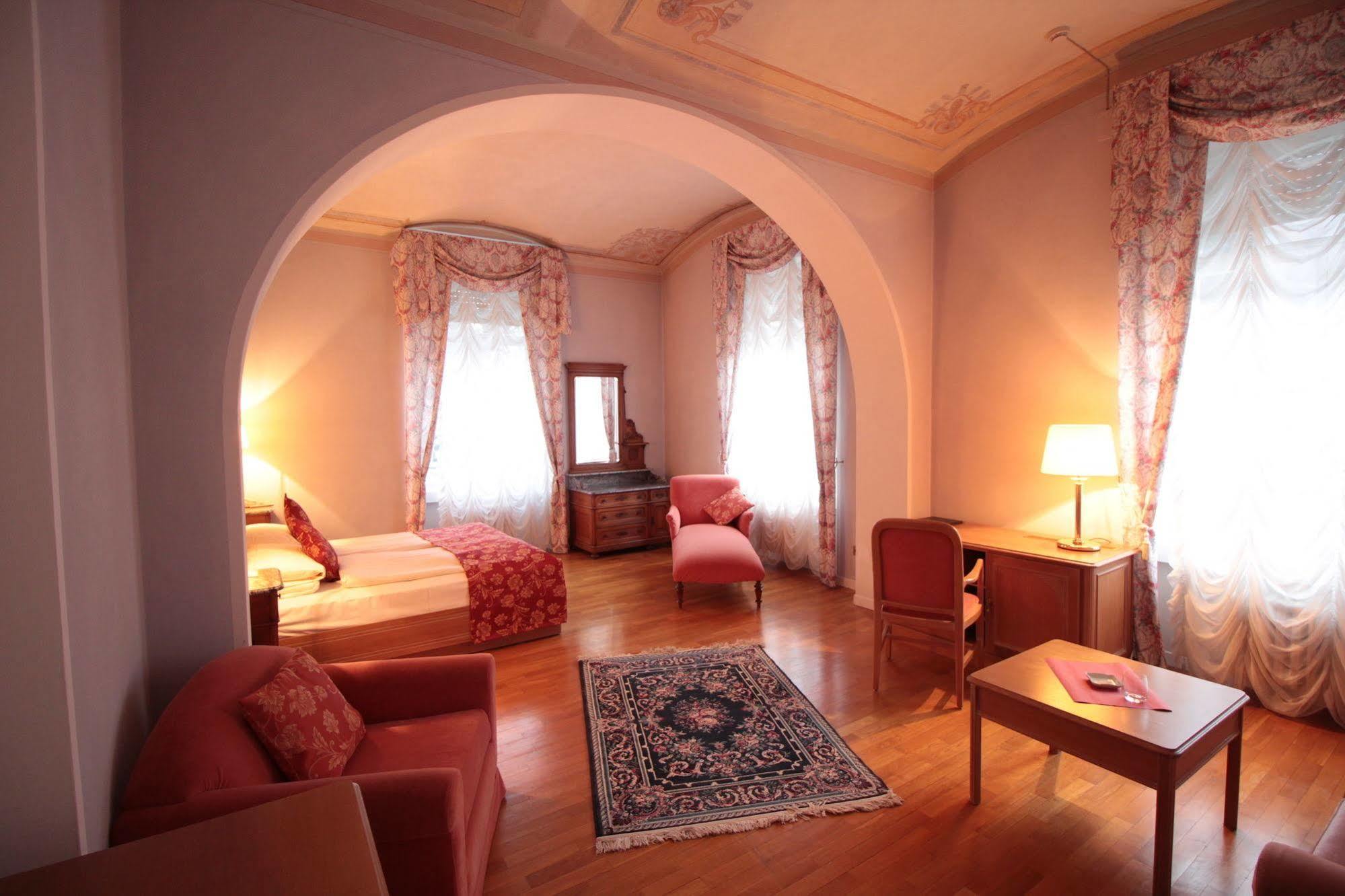 Grand Hotel Imperial Левико Терме Екстериор снимка