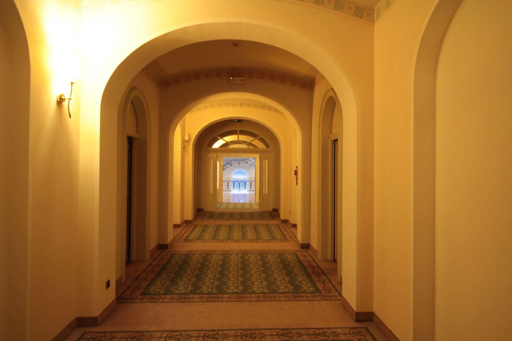 Grand Hotel Imperial Левико Терме Екстериор снимка